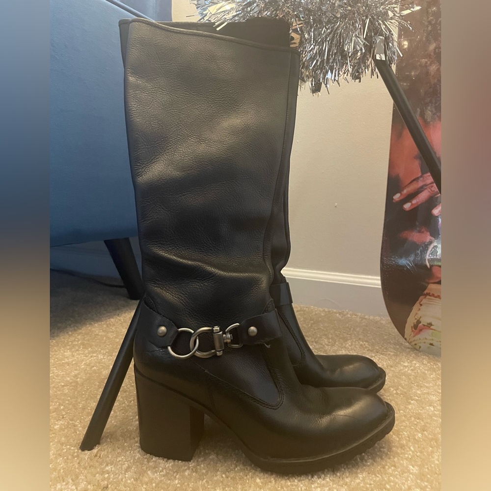 Women’s BORN Leather Knee-High Moto Boots | Size 8 • EU 39 | STAPLE 🍁❄️